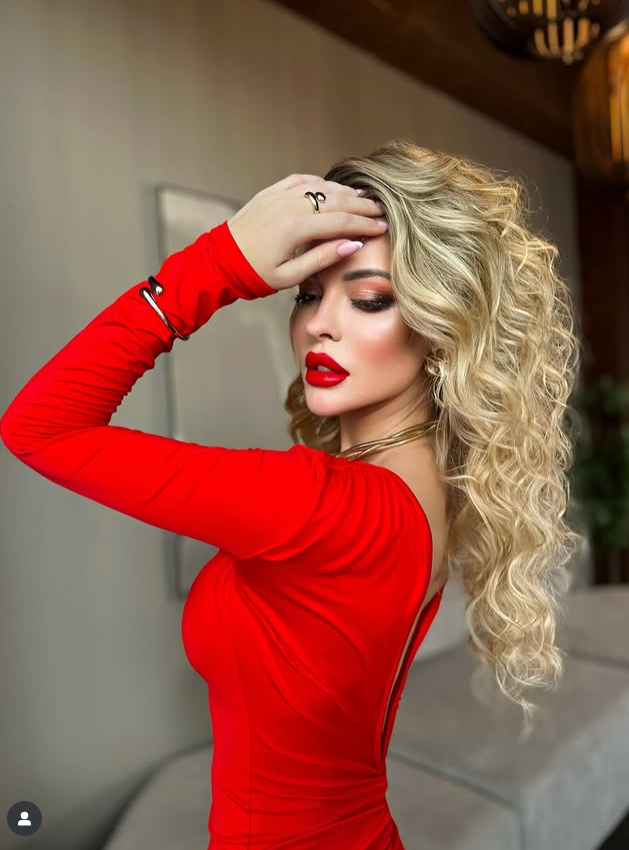 Editorial shoot - Red dress glamour